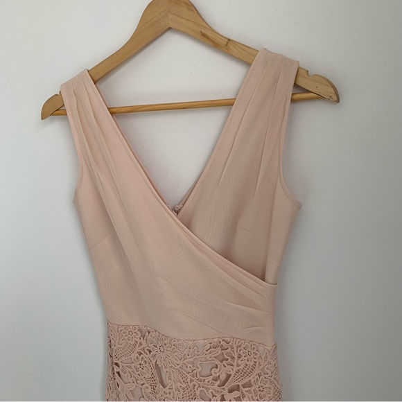 Lipsy London - Designer Pink Lace Detail Bodycon Dress - Picture 7 of 13